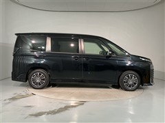 ヴォクシー HEV S-G 7ニンノリ
