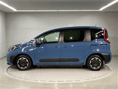 シエンタ HEV Z 5ニンノリ
