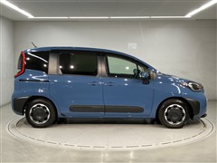 シエンタ HEV Z 5ニンノリ