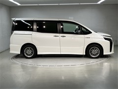 ヴォクシー HV ZS キラメキ