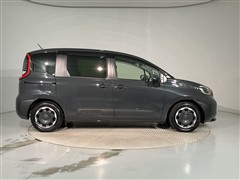 シエンタ HEV Z 7ニンノリ