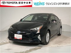 プリウス Sセーフティプラス