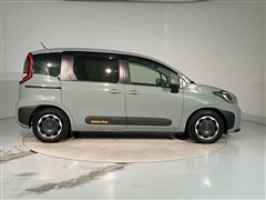 シエンタ HEV Z 7ニンノリ