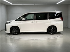 ノア HEV S-Z