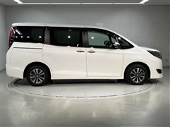 エスクァイア Xi 8ニンノリ