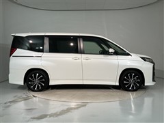 ノア HEV S-Z