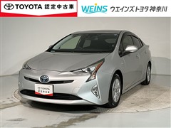 プリウス Sセーフティプラス
