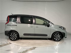シエンタ Z 5ニンノリ