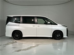 ヴォクシー HEV S-G 7ニンノリ