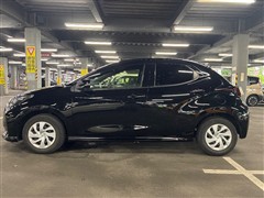 ヤリス X