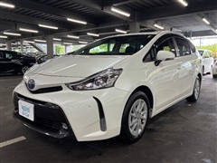 トヨタ　プリウスアルファ G 5ニンノリ