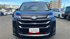 ノア HEV G 8ニンノリ