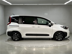 シエンタ HEV Z 5ニンノリ
