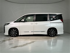ノア HEV S-Z