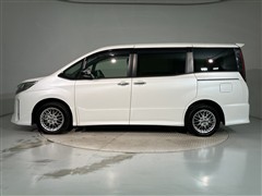 ノア ハイブリッド Si WxB3