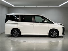 ヴォクシー HEV S-Z