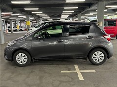 ヴィッツ 1.3F