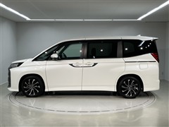 ノア HEV S-Z