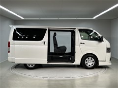 ハイエース ダークプライム2 4WD