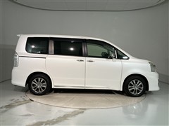ヴォクシー ZS キラメキ3 7ニン