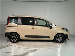 シエンタ HEV Z 5ニンノリ