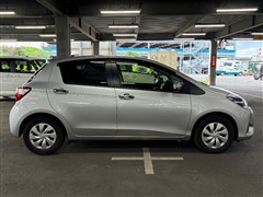 ヴィッツ 1.3F セーフティED3