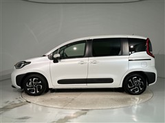 シエンタ HEV Z 7ニンノリ
