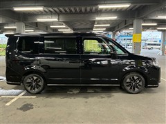 ステップワゴンe:HEVスパーダ