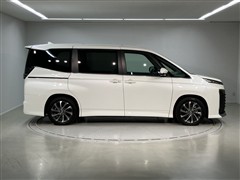 ヴォクシーHV S-Z