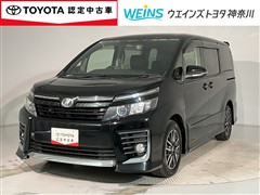 トヨタ ヴォクシー ZS 8ニンノリ