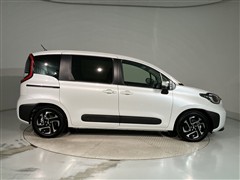 シエンタ HEV Z 7ニンノリ