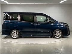 ヴォクシーHV ZS キラメキ3