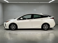 プリウス A