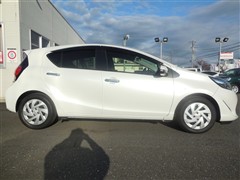 アクア Sスタイルブラック