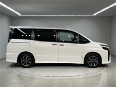 ヴォクシー ZS  キラメキ3