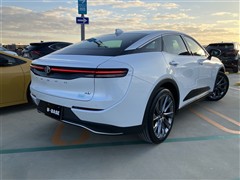 クラウンクロスオーバーG-ADレザー