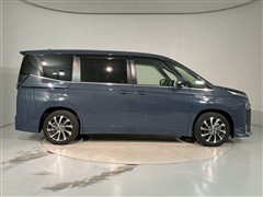 ヴォクシー HV S-Z