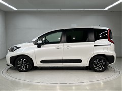 シエンタ HEV Z 5ニンノリ