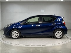 アクア Sスタイルブラック