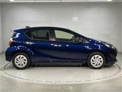 アクア Sスタイルブラック