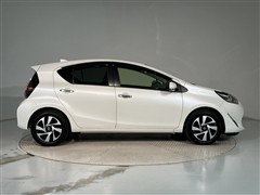 アクア Sスタイルブラック