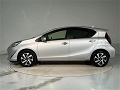 アクア S スタイルブラック