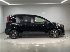 シエンタ HEV Z 5ニンノリ