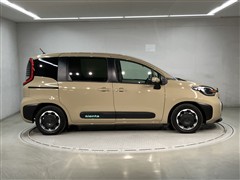 シエンタ HEV Z 7ニンノリ