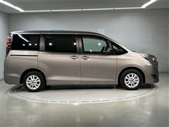 ノア G 8ニンノリ