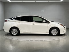 プリウス S セーフティプラス