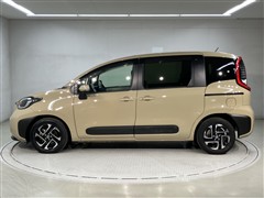 シエンタ HEV Z 5ニンノリ