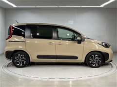 シエンタ HEV Z 5ニンノリ