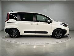 シエンタ HEV Z 7ニンノリ