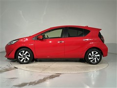 アクア Sスタイルブラック